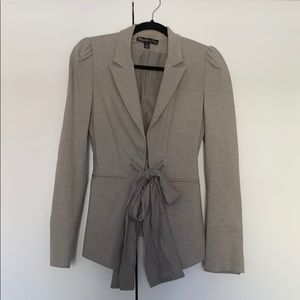 Elizabeth and James GORGEOUS Gray Blazer